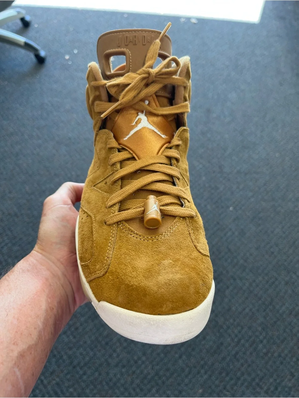 Jordan Air 6 Wheat   size 10 men